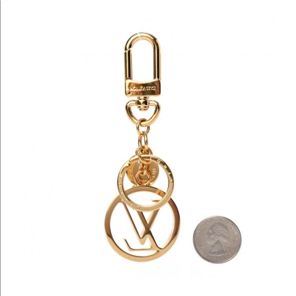 LOUIS VUITTON circle gold bag charm key holder - Picture 2 of 11